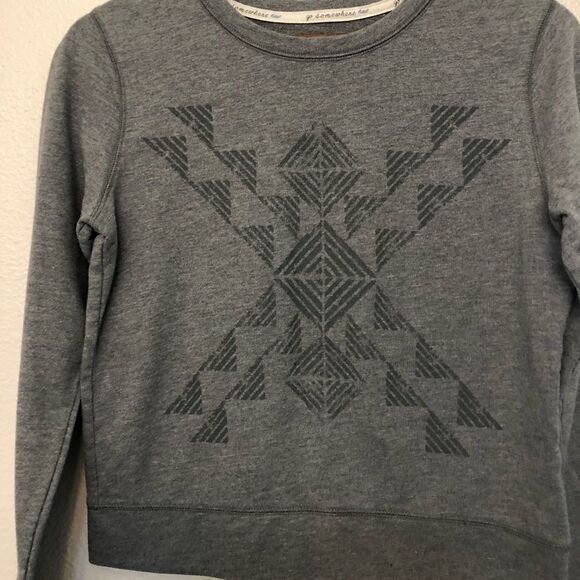 Tom's Aztec Gray crewneck long sleeve cropped pullover Sweatshirt -M - Picture 4 of 9